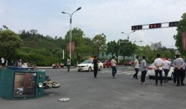 湛江最新爆料撞车事件,惊心动魄的街头瞬间